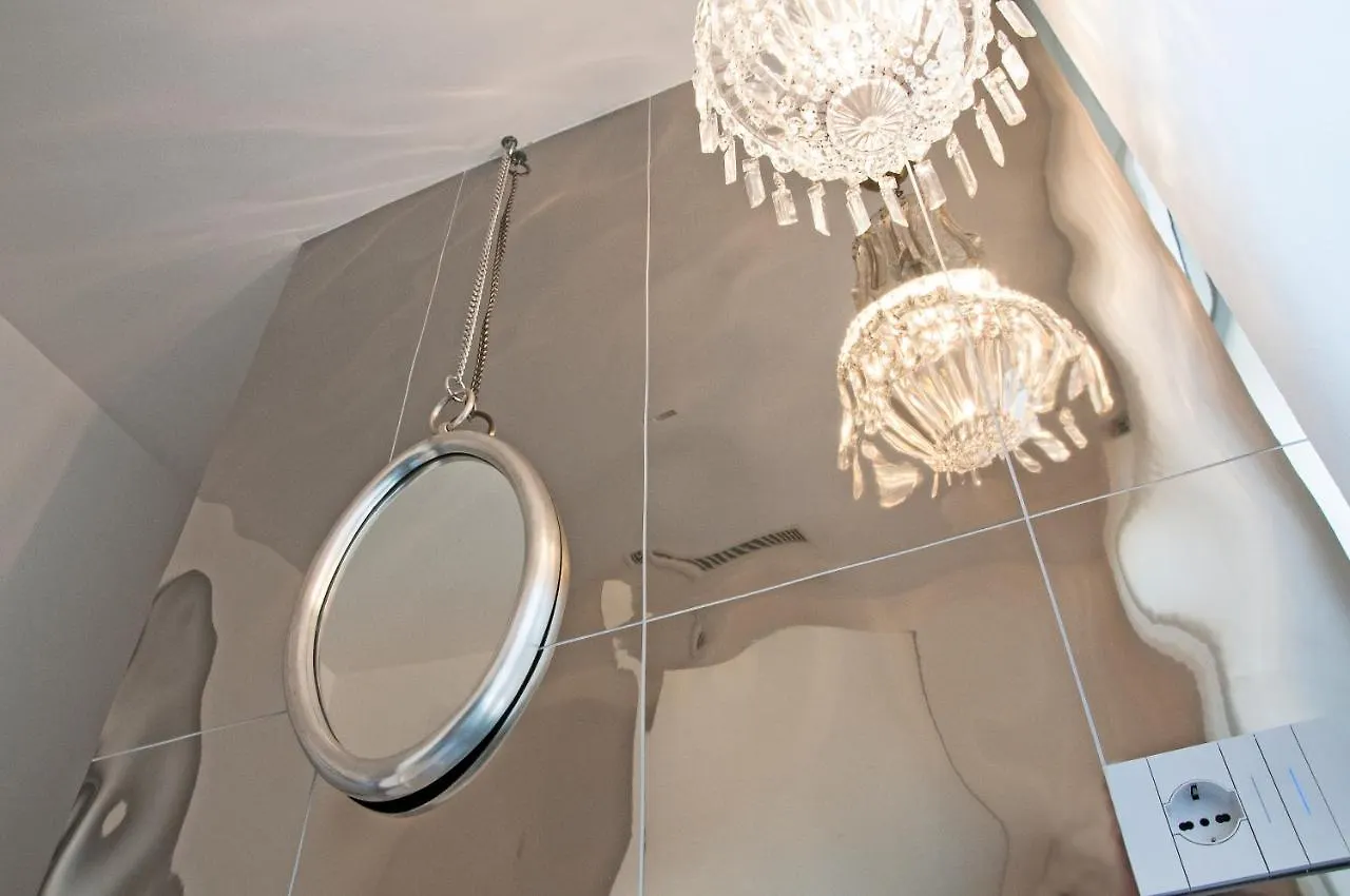 Ca' Squero911 Luxury Rooms Cesenatico 0*,  Italia
